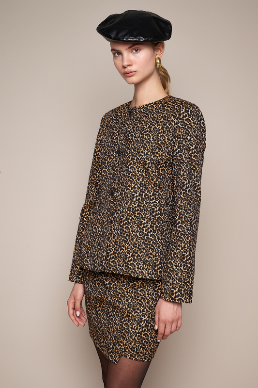 Leopard suits-null