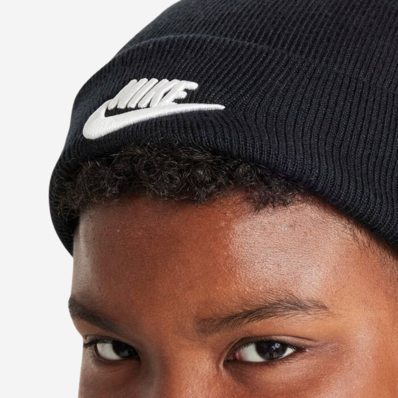 Peak beanie image number null