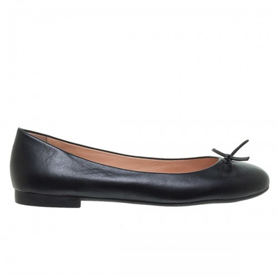 Mourtzi, Black, medium