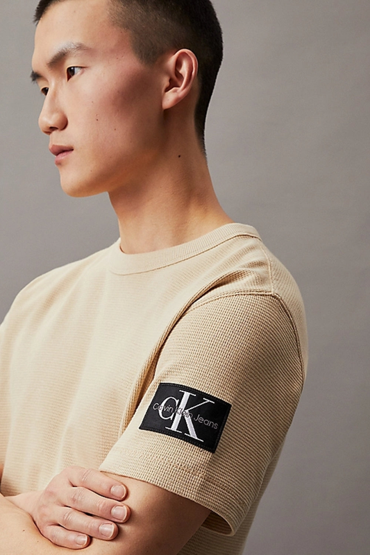 Badge waffle tee-null