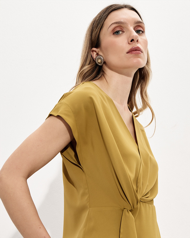 Blouse crepe image number null