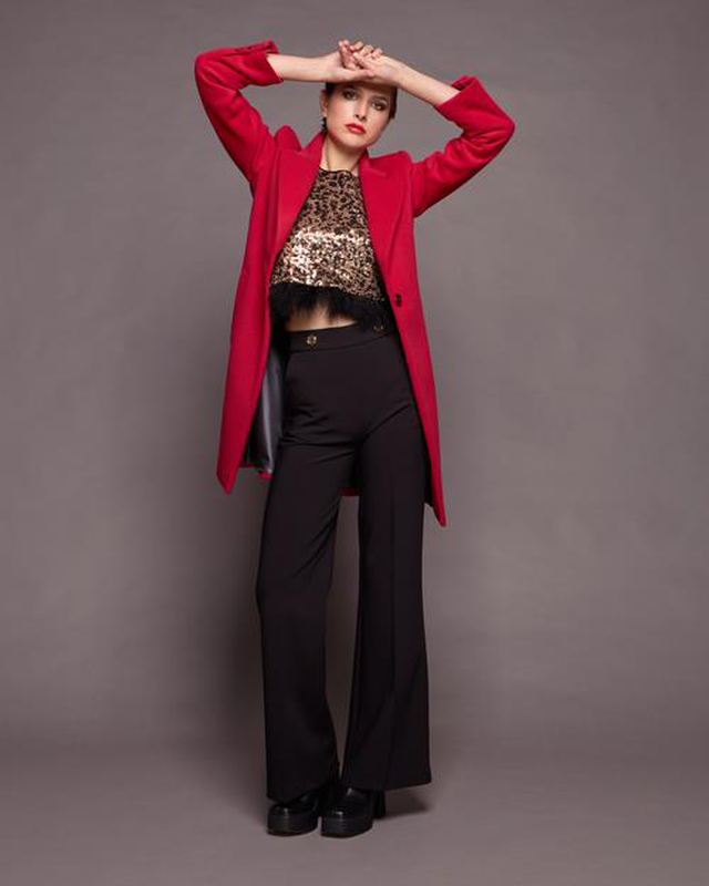Crop top sequin animal print image number null