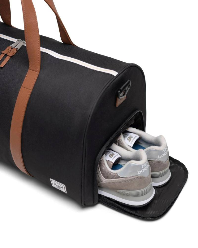 Product image: Novel duffle-null
