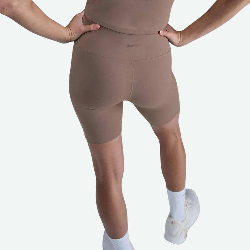 Womens Dri-FIT one high waisted 8in pocket short pant-null