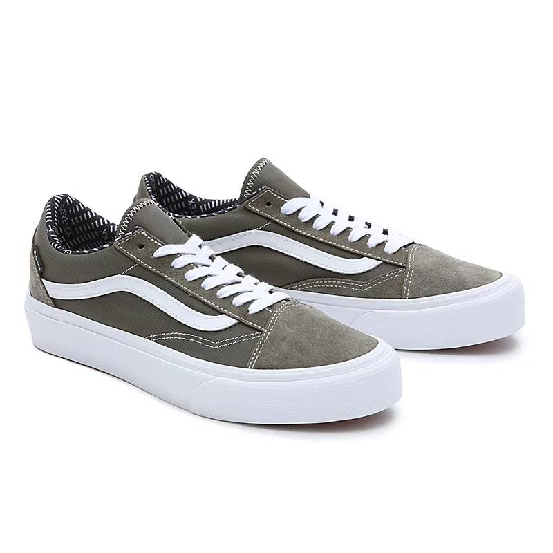 Old skool gore-tex shoes-null