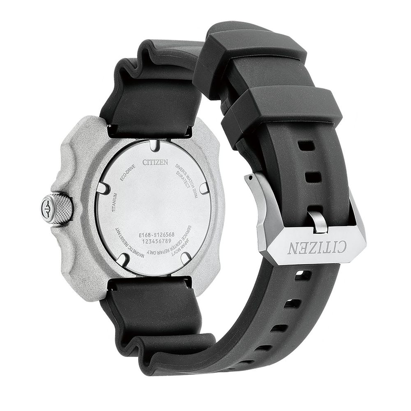 Black rubber sport watch-null