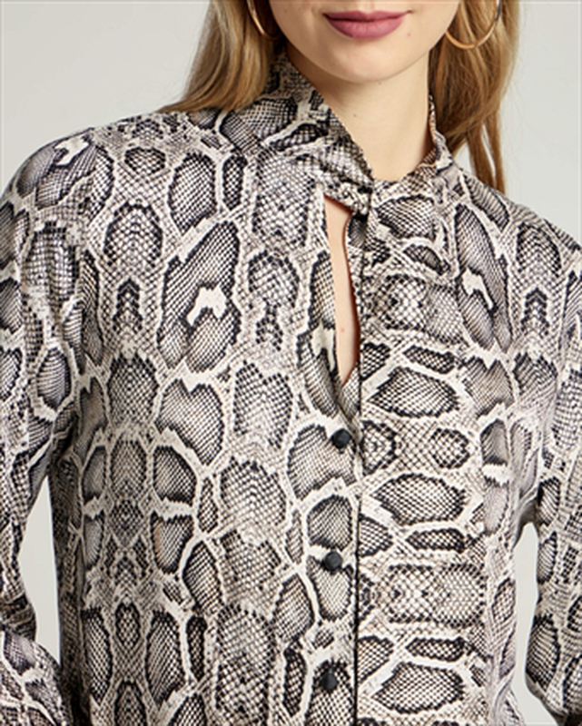 Shirt animal print image number null