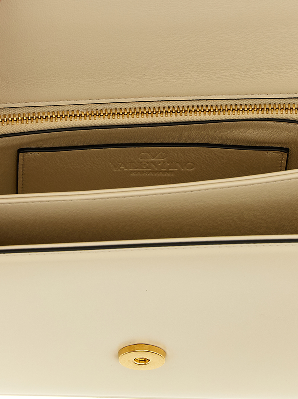 White calfskin shoulder bag-null