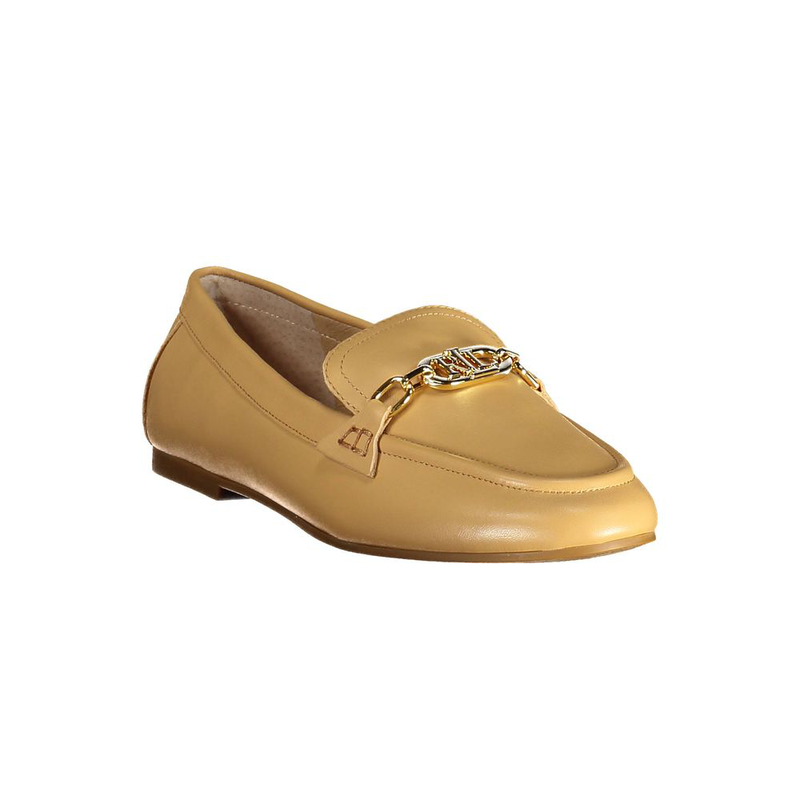 Beige leather womens classic shoe-null