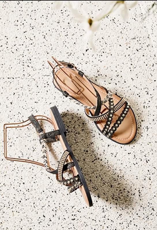 Flat sandals criss cross-null
