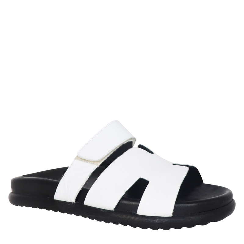 Koniarisshoes &gamma;&upsilon;&nu;&alpha;&iota;&kappa;&epsilon;ί&omicron; &sigma;&alpha;&nu;&delta;ά&lambda;&iota;-null