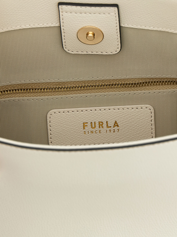 White calfskin shoulder bag-null