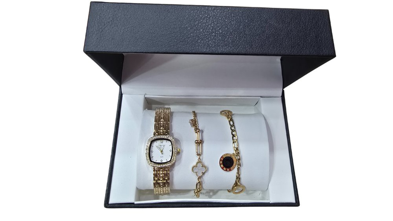 Gold women&rsquo;s watch with triple bracelet se-null