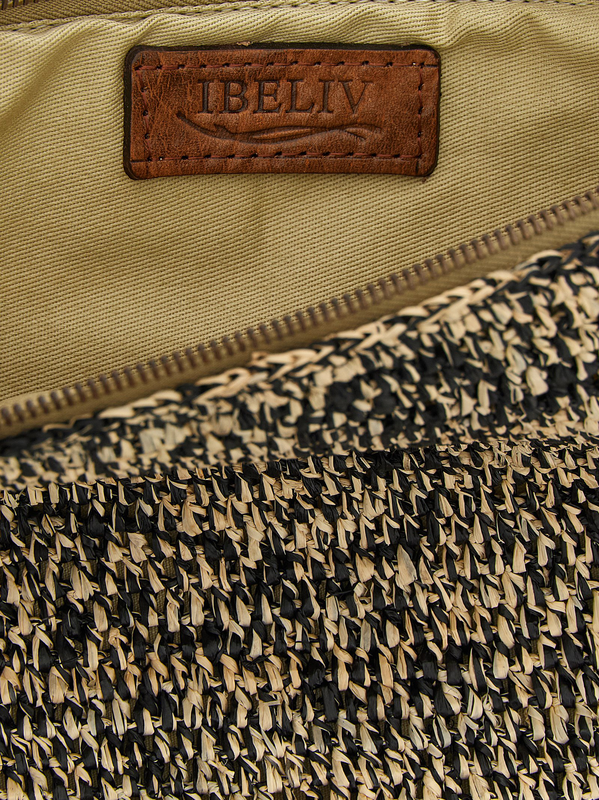 Bicolor raffia clutch bag-null