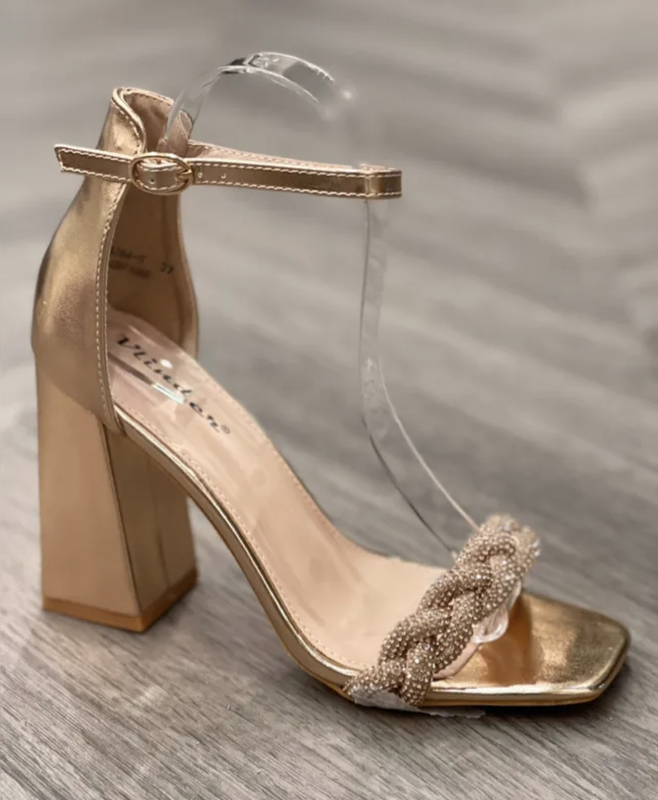 Twisted rhinestones sandal-null