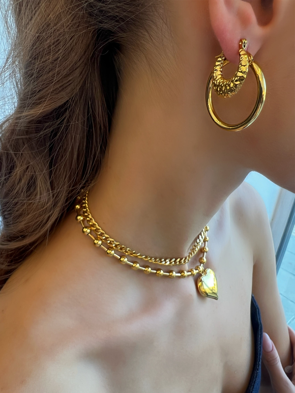 Heart necklace-null