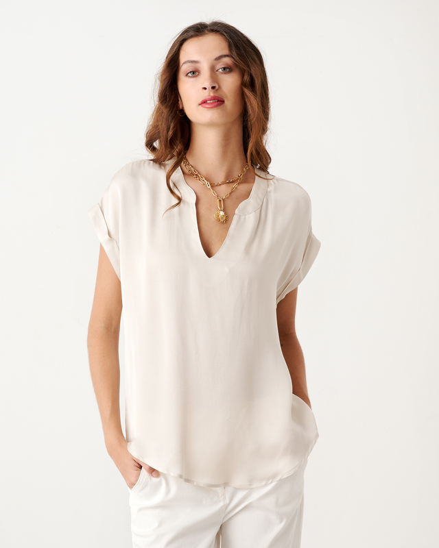 Blouse satin v neck image number null