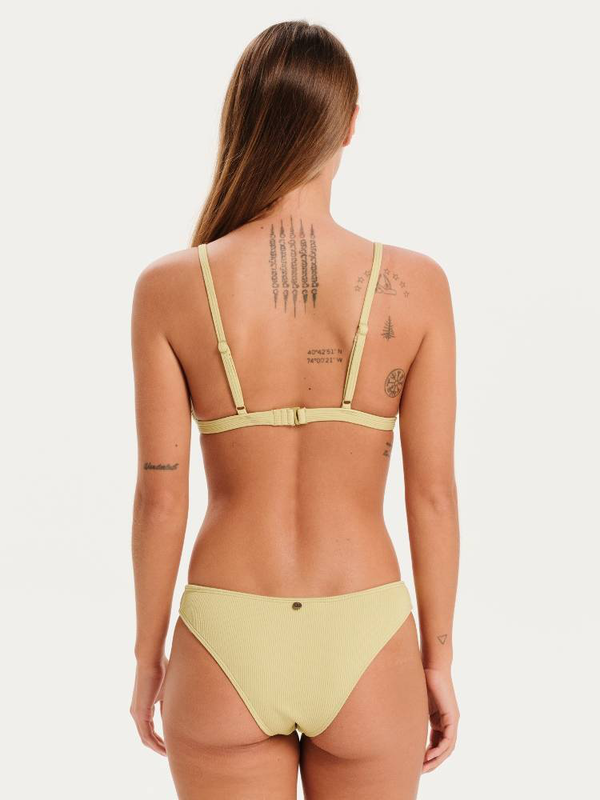 Women's bikini-null