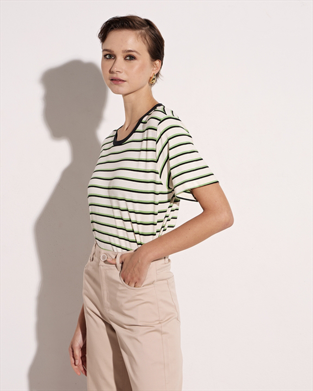 T-shirt stripes-null