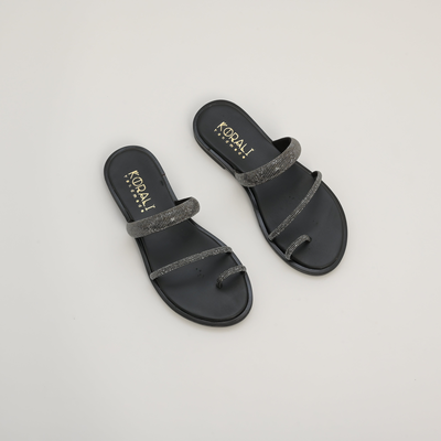 Andriana, Black, medium