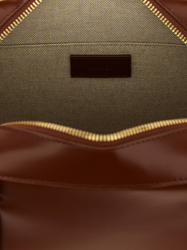 Brown cowhide handbag-null