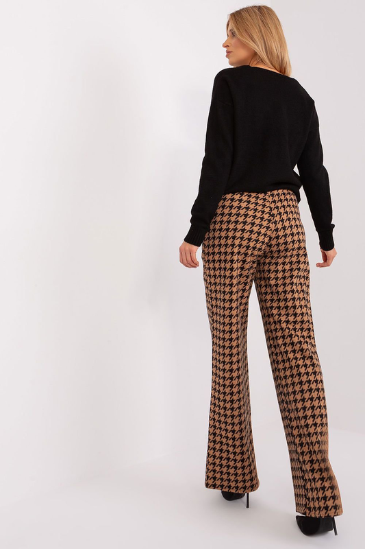 Women trousers lakerta image number null