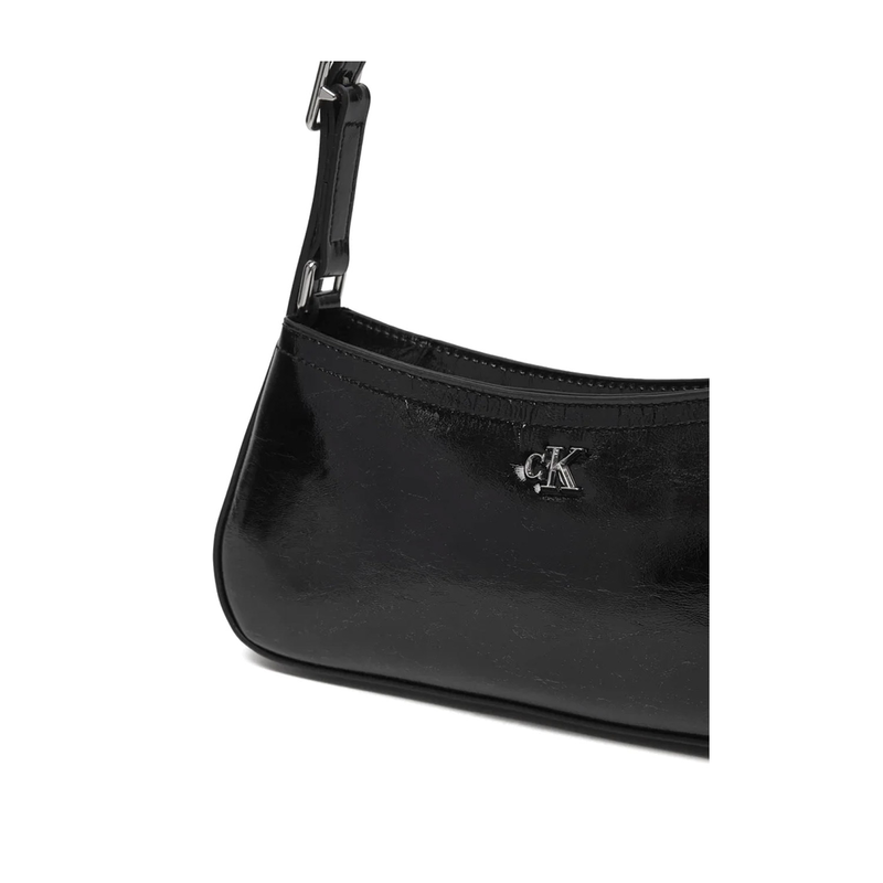Calvin Klein &gamma;&upsilon;&nu;&alpha;&iota;&kappa;&epsilon;ί&alpha; &tau;&sigma;ά&nu;&tau;&alpha; ώ&mu;&omicron;&upsilon;-null