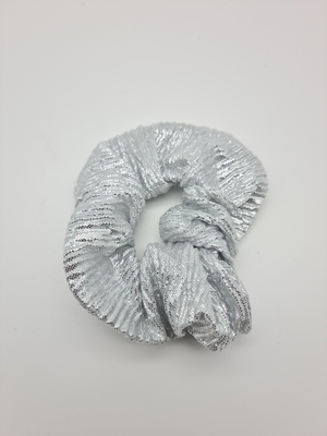 Scrunches in metalic gold and silver colors, Silver, medium
