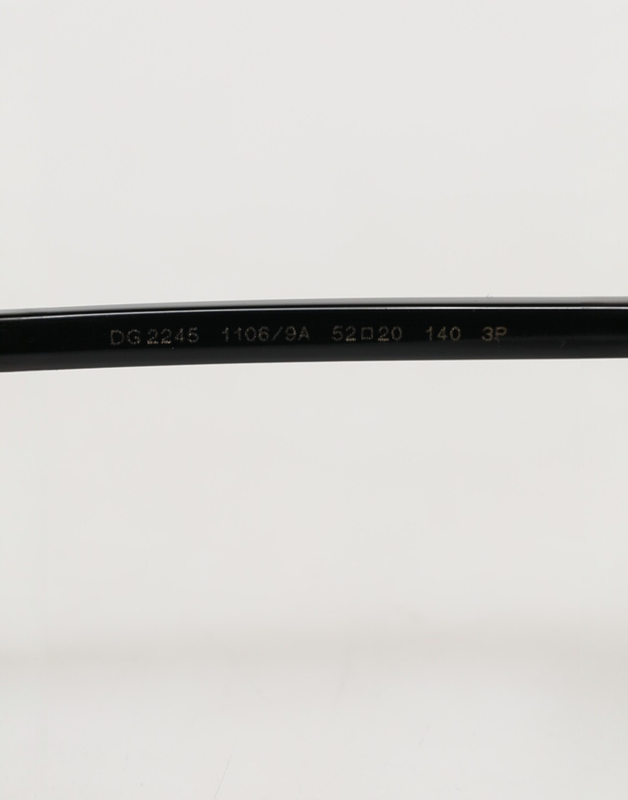 Matte black steel frame gray lens sunglasses-null