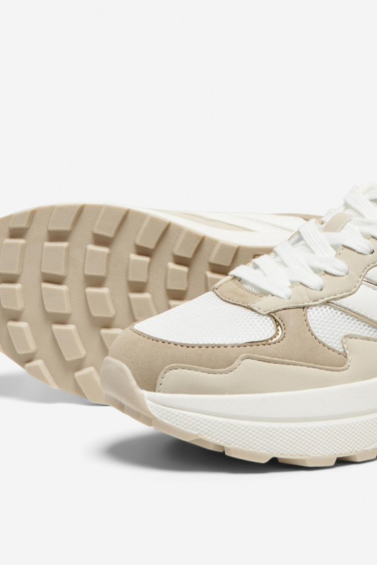 Only silvie 10 sneakers image number null
