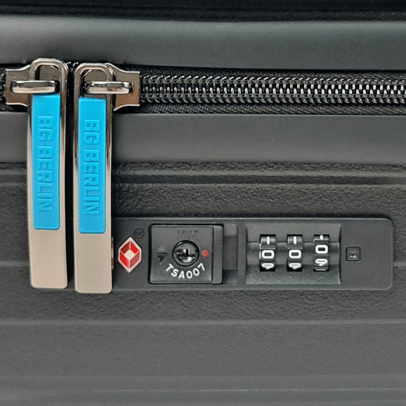 Bg berlin - cube medium size (4 wheel) 65.5cm/24in luggage / suitcase image number null