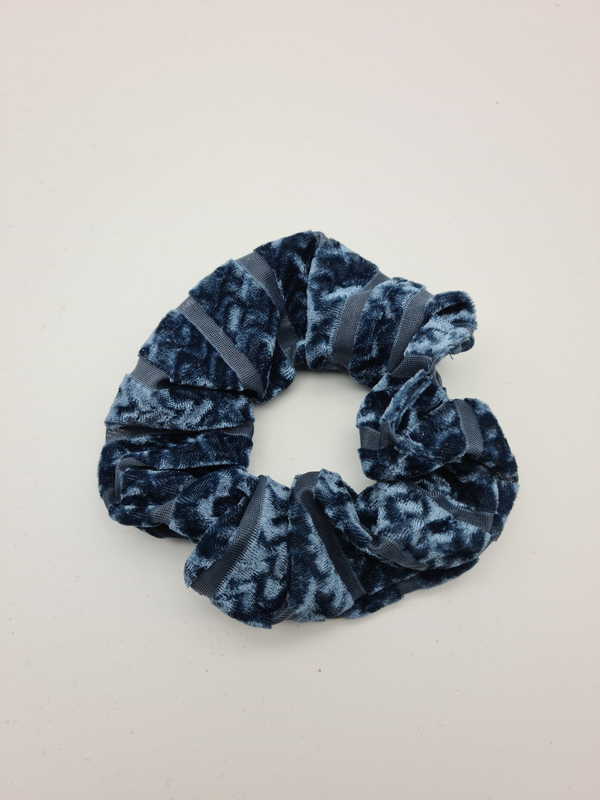 Migant scrunches image number null