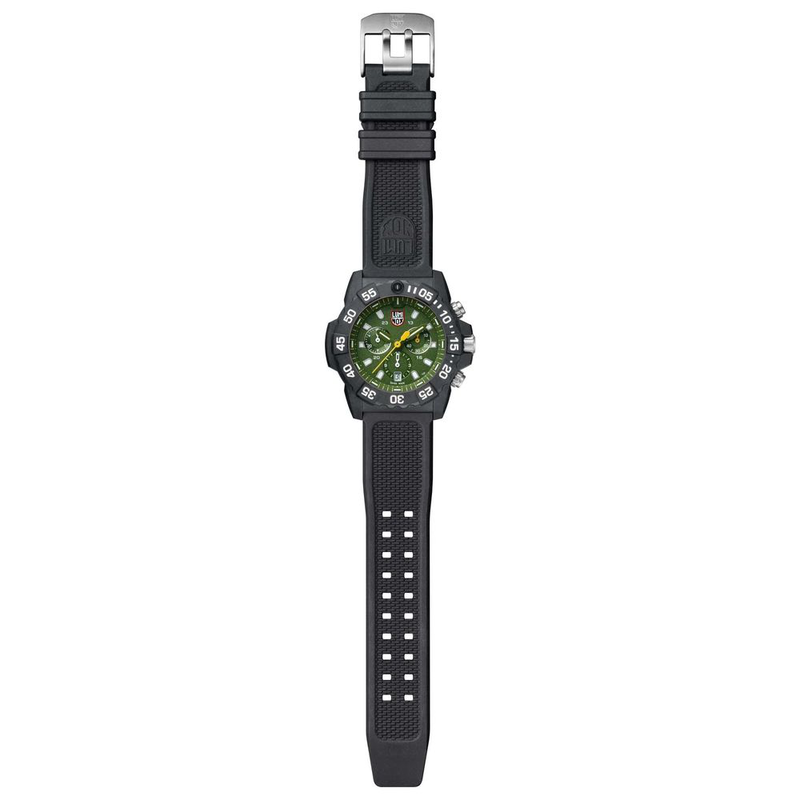 Black rubber sport watch-null