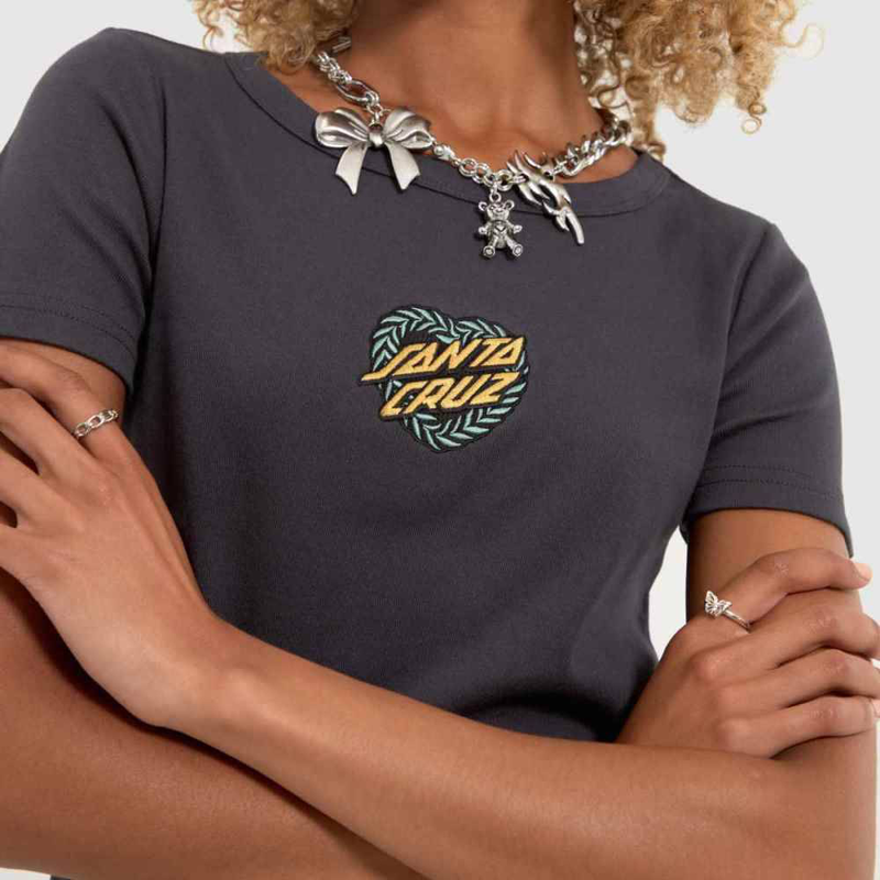 Santa cruz heart wreath mini front t-shirt image number null
