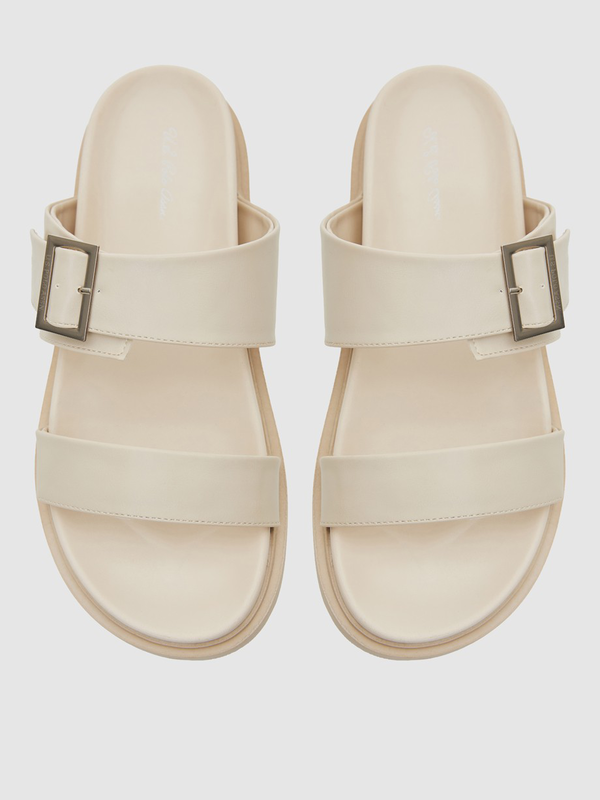 Kary flats-null