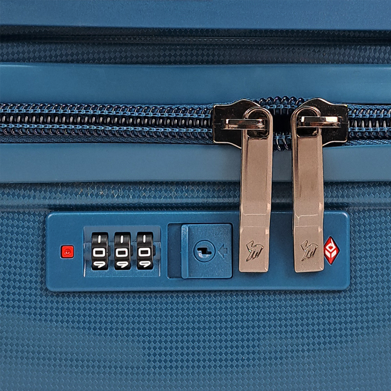 Pegasus - terock, cabin size/carry-on (4 wheel) 55cm/20in luggage 10kg suitcase image number null