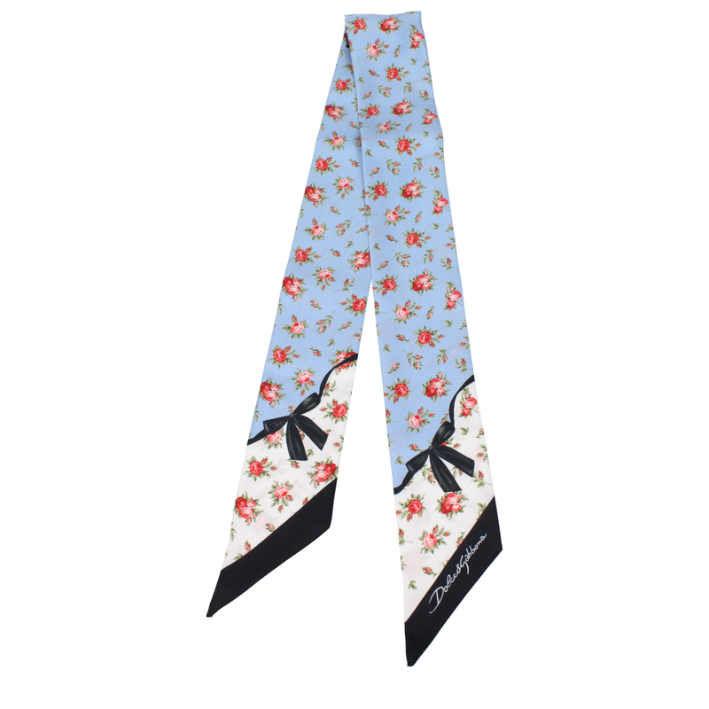 Light blue silk foulard-null