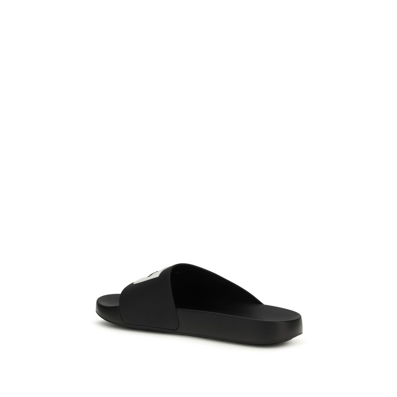 Black rubber slippers-null
