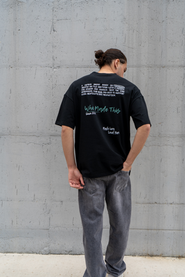 Oversized t-shirt in black