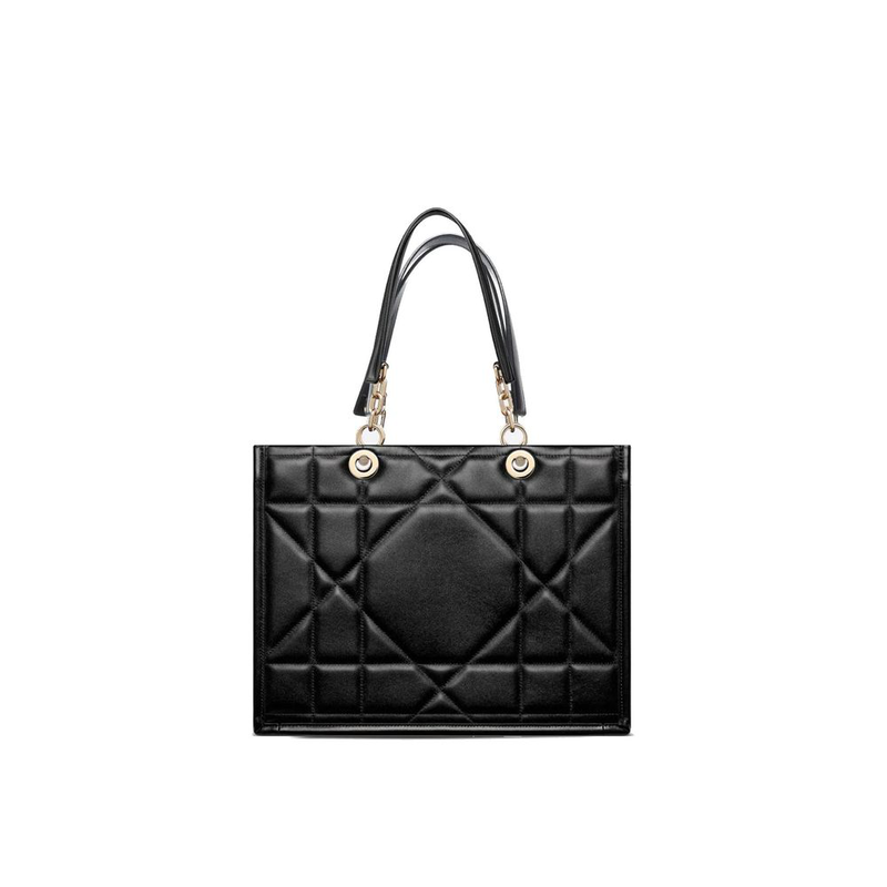 Black leather tote bag-null