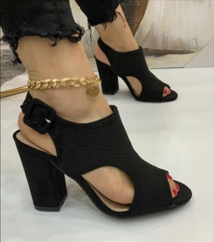 High heel sandal-null