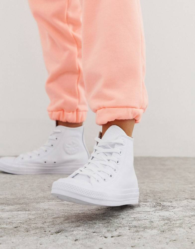 Chuck taylor mono leather high top image number null