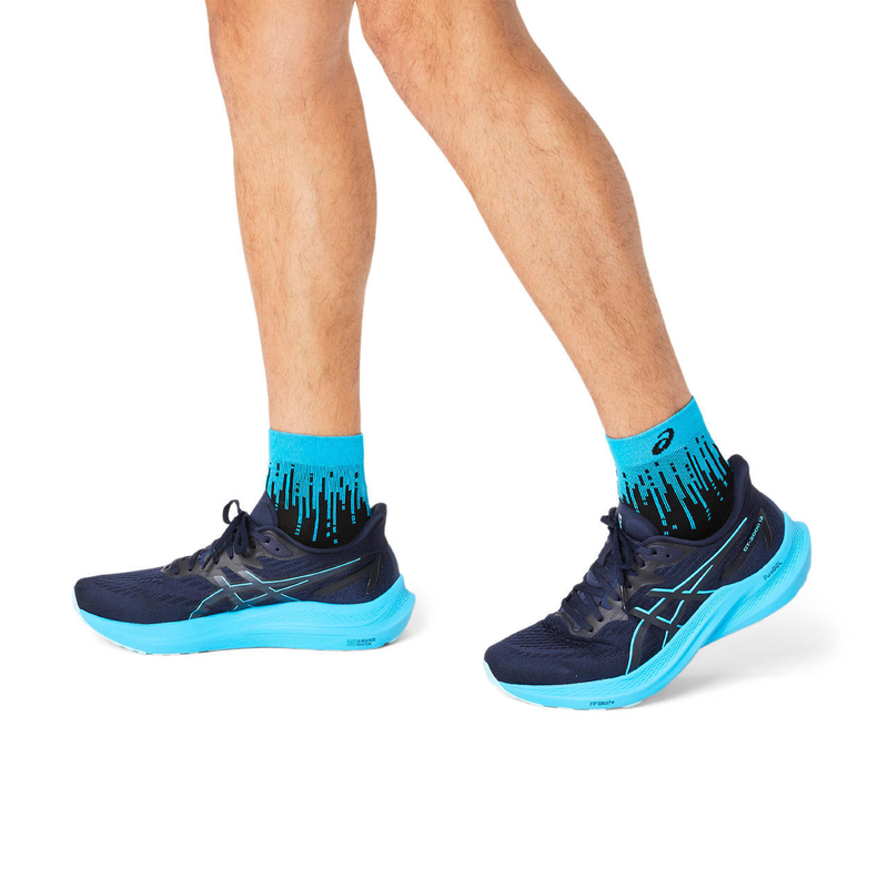 Asics unisex performance run quarter sock image number null