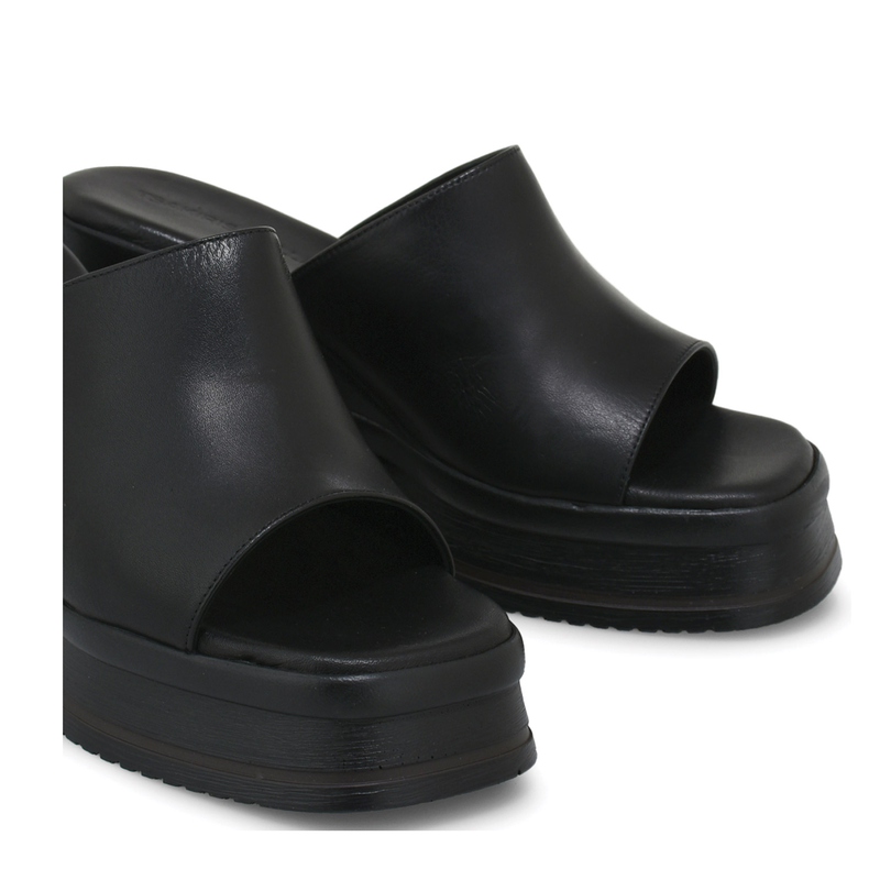 Product image: Tsakiris mallas γυναικείο mule-null