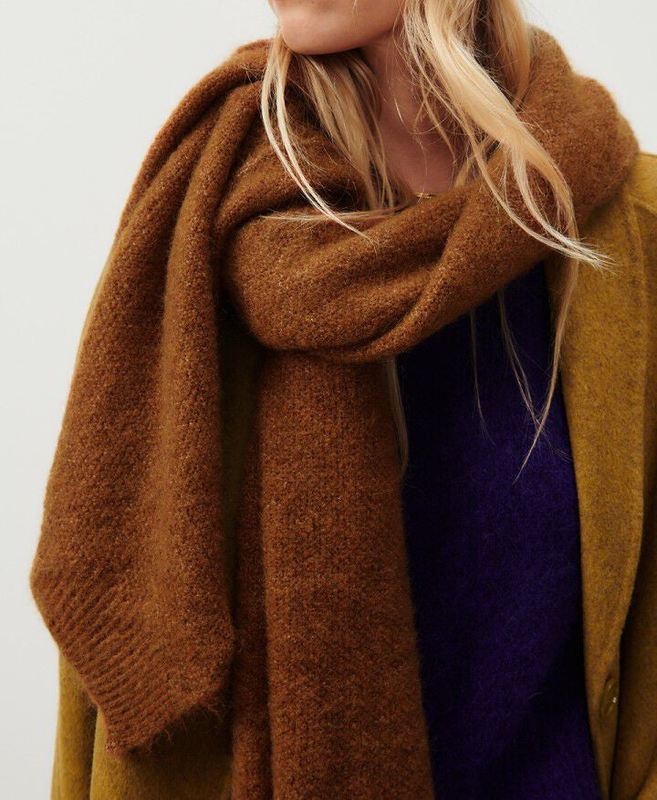 American vintage scarf image number null