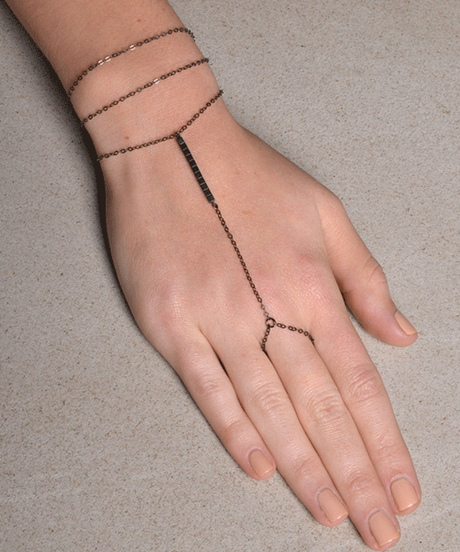 Cupid ring hand cuff-null