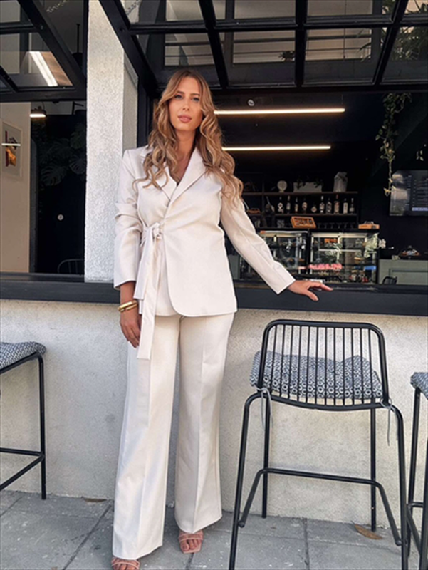 Trouser suit-null