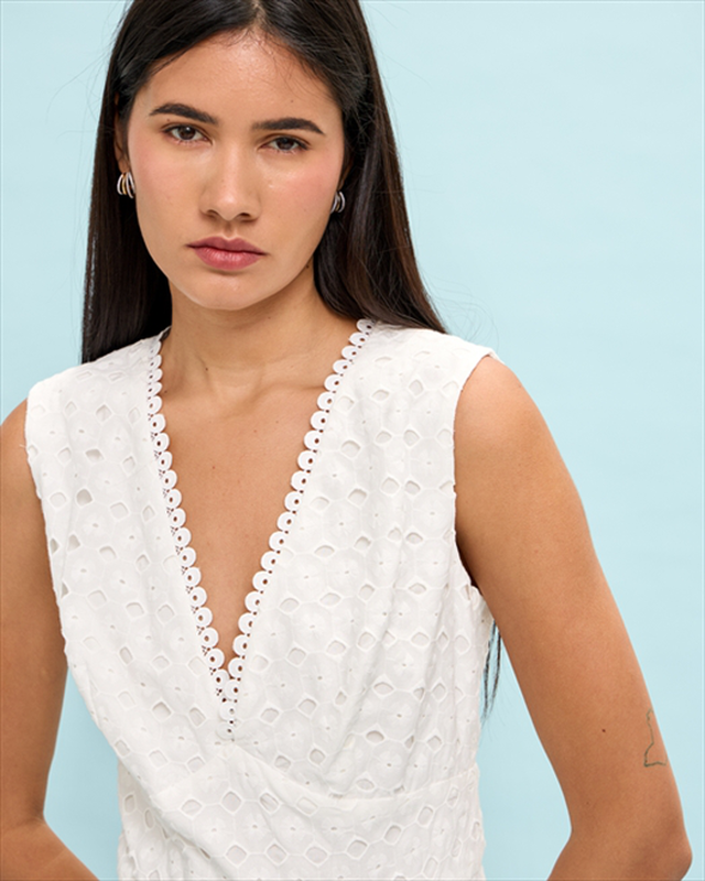 Product image: Long a line cutwork-null