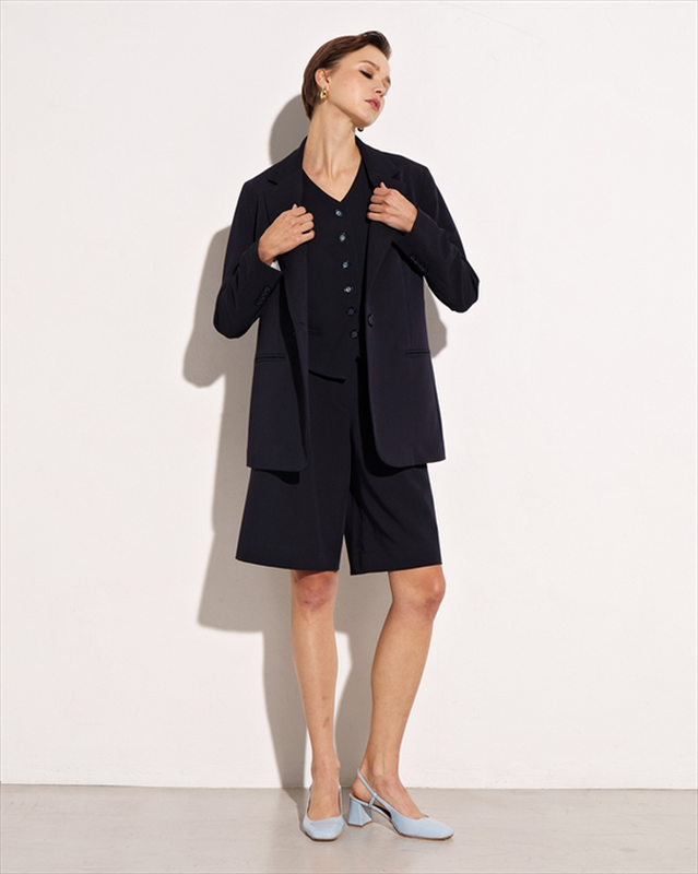 Blazer jacket long image number null