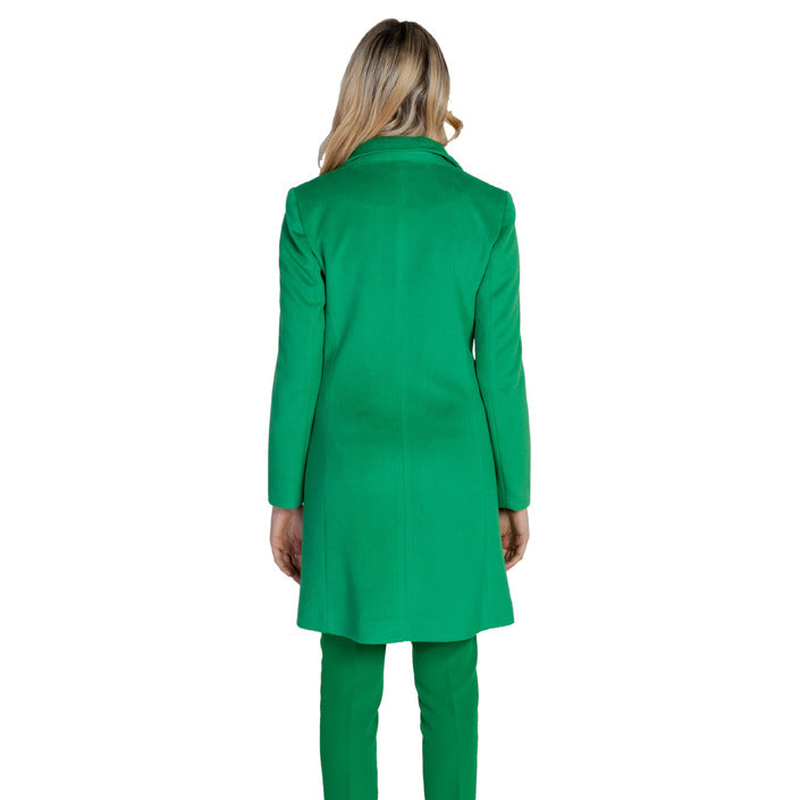 Sol wears women women coat image number null
